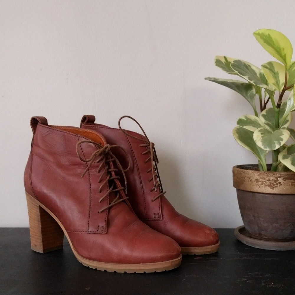 Madewell lace-up Italian leather ankle boots